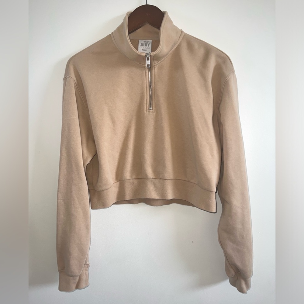 Airy fleece Aritzia Tna beige